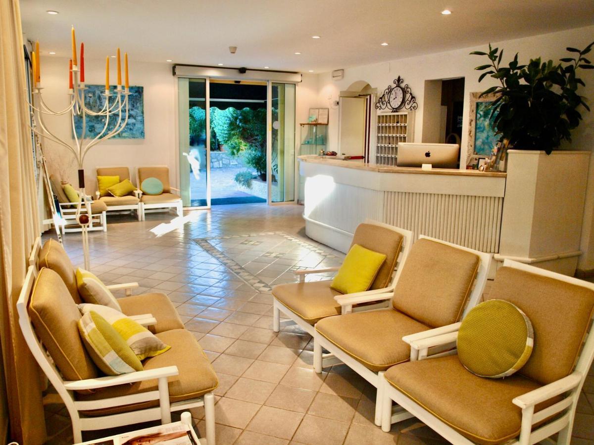 מרינה די קמפו Hotel Meridiana מראה חיצוני תמונה