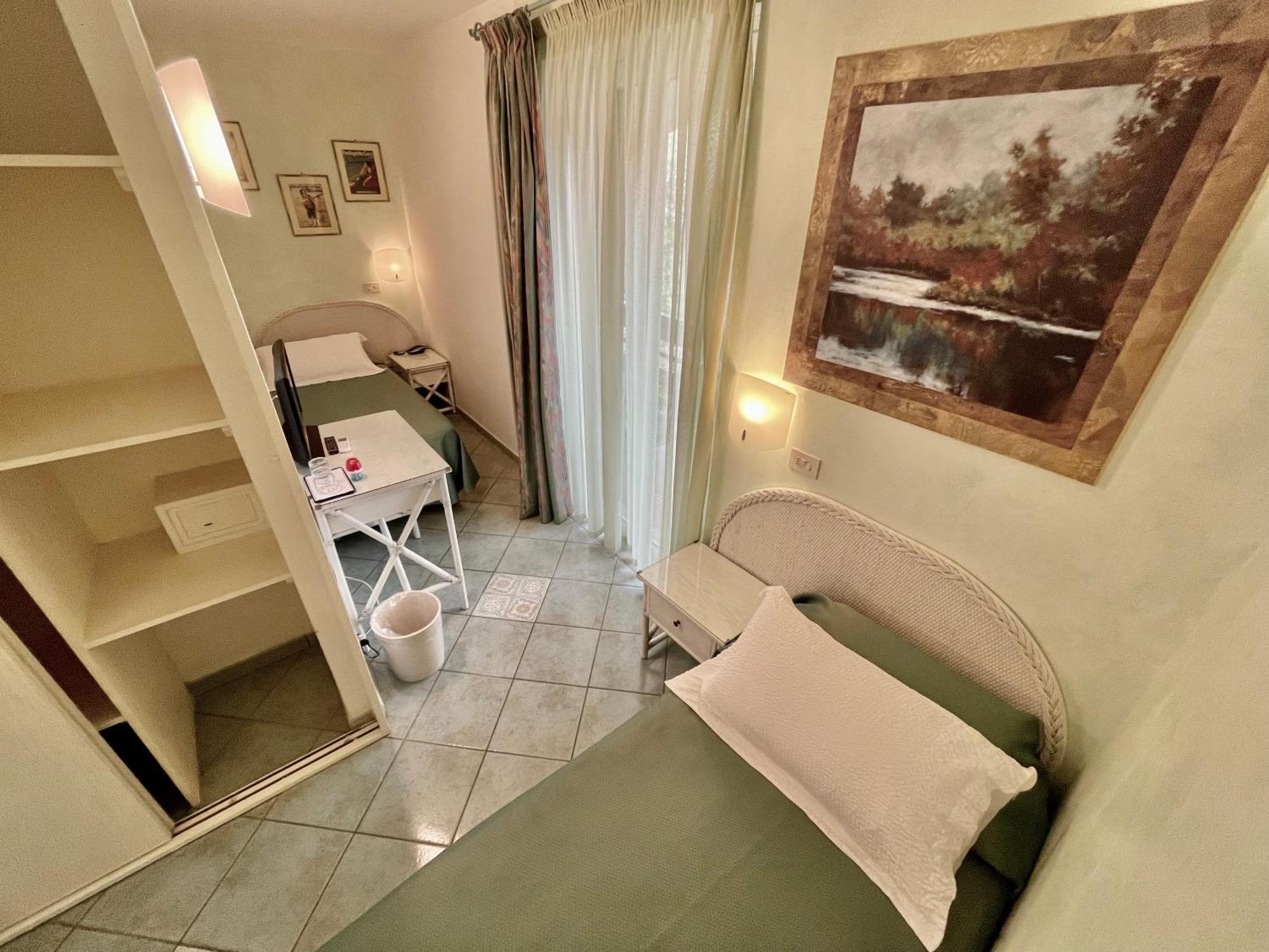 מרינה די קמפו Hotel Meridiana חדר תמונה